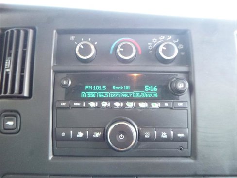 Used 2015 GMC Savana 2500 image 11
