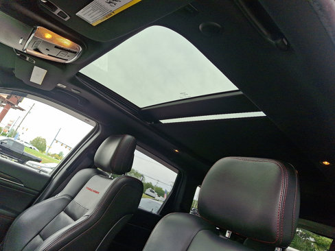 Used 2021 Jeep Grand Cherokee Trailhawk w/ Trailhawk Luxury Group image 16