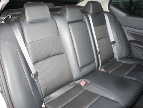 Used 2024 Nissan Altima 2.5 SR image 11