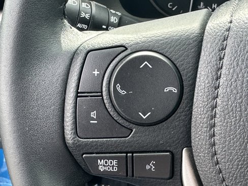 Used 2017 Toyota RAV4 XLE image 26