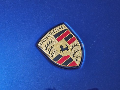 Certified 2024 Porsche Macan image 12