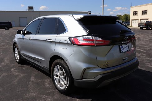 Used 2023 Ford Edge SEL image 9