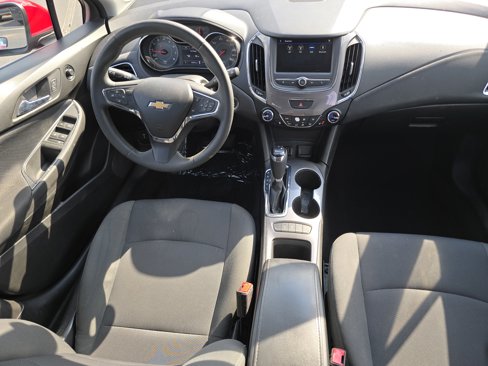 Used 2019 Chevrolet Cruze LT image 28