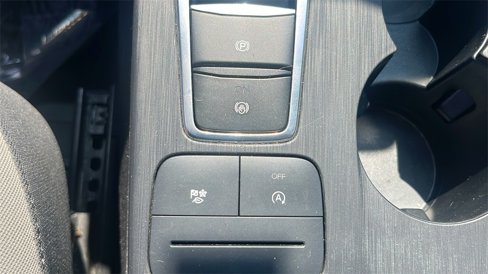 Used 2021 Ford Escape SE image 27