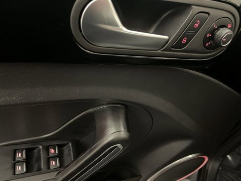 Used 2019 Volkswagen Beetle 2.0T Final Edition SEL image 17