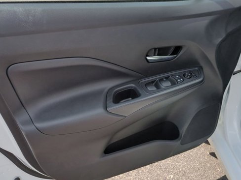 New 2025 Nissan Versa SV w/ Trunk Package image 10