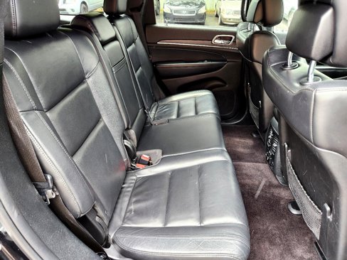 Used 2018 Jeep Grand Cherokee Limited image 15