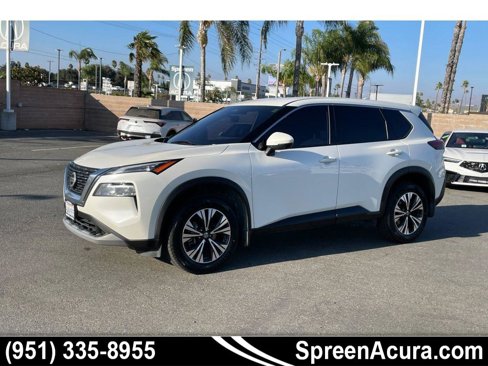Used 2021 Nissan Rogue SV image 1