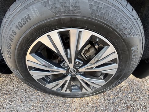 Used 2023 Nissan Rogue SV image 19
