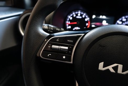 Used 2024 Kia Forte LXS w/ LXS Technology Package image 18