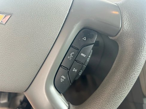 Used 2015 Chevrolet Traverse LS image 21
