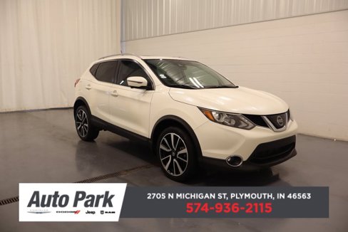 Used 2018 Nissan Rogue Sport SL w/ SL Premium Package image 1