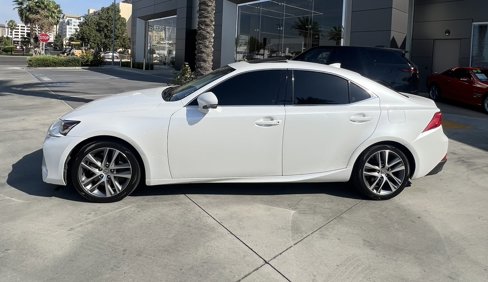 Used 2019 Lexus IS 300 image 2