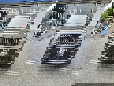 Used 2020 Jeep Grand Cherokee High Altitude image 2