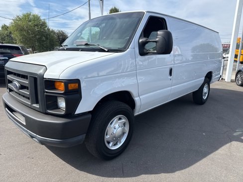 Used 2014 Ford E-350 and Econoline 350 Extended Super Duty image 2