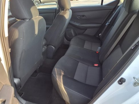 Used 2024 Nissan Sentra SV image 8