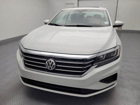 Used 2021 Volkswagen Passat 2.0T SE image 15