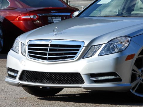Used 2013 Mercedes-Benz E 350 Sedan image 4