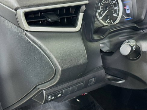 Certified 2022 Toyota Corolla LE image 10