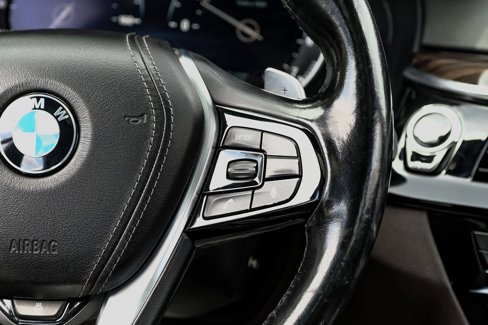 Used 2018 BMW 530i xDrive image 30