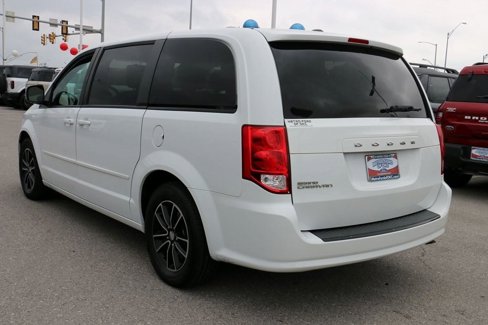 Used 2016 Dodge Grand Caravan SXT image 7