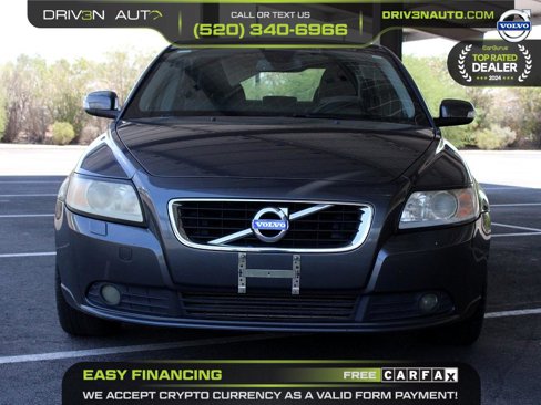 Used 2011 Volvo S40 T5 w/ Preferred Pkg image 2