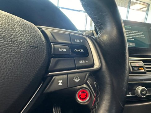Used 2018 Honda Accord Sport image 44