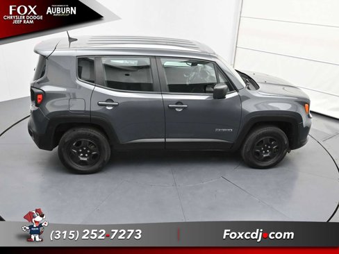 Used 2022 Jeep Renegade Sport image 28