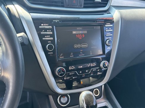 Used 2023 Nissan Murano SV image 14