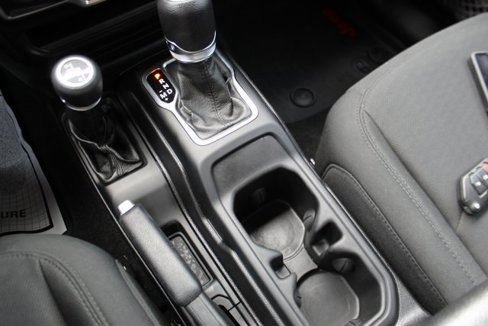 Used 2021 Jeep Wrangler Unlimited Sport image 22