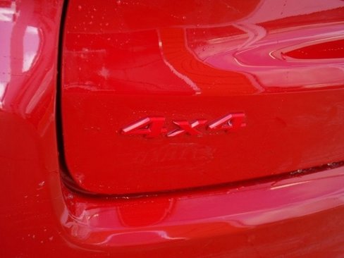 Used 2022 Jeep Compass Limited w/ (RED) Package image 15