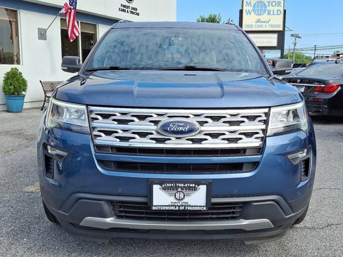 Used 2019 Ford Explorer XLT w/ Equipment Group 202A image 2