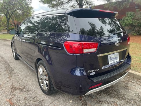Used 2018 Kia Sedona SX Limited image 3