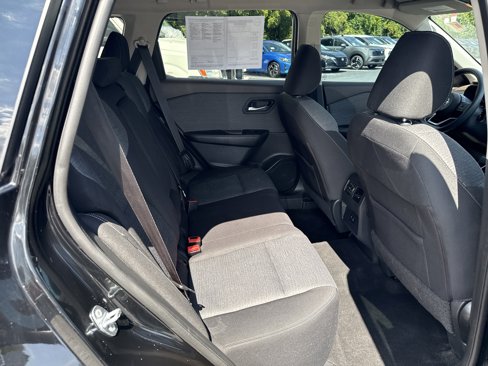 Used 2021 Nissan Rogue SV image 18