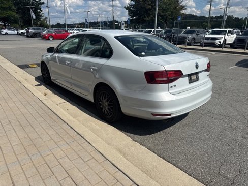 Used 2017 Volkswagen Jetta S image 5