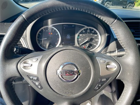 Used 2019 Nissan Sentra SV image 11