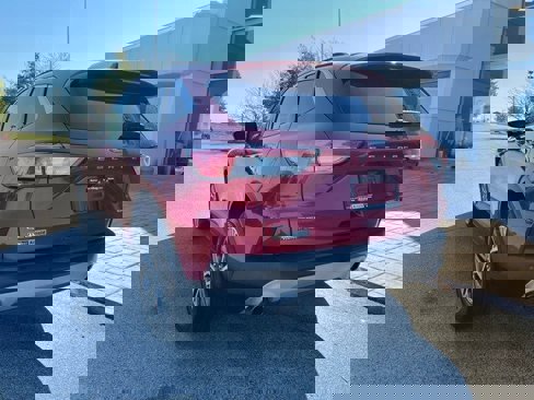 Used 2020 Ford Escape SEL image 8