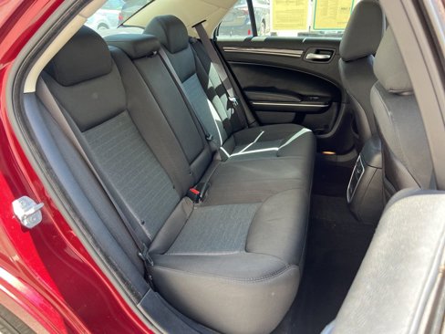 Certified 2019 Chrysler 300 Touring image 23