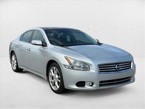 Used 2014 Nissan Maxima 3.5 SV w/ Premium Package image 3