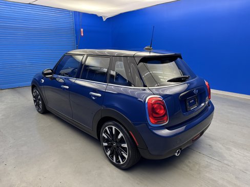 Used 2016 MINI Cooper 4-Door Hardtop image 5