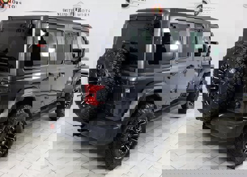 Used 2020 Jeep Wrangler Unlimited Sport image 3