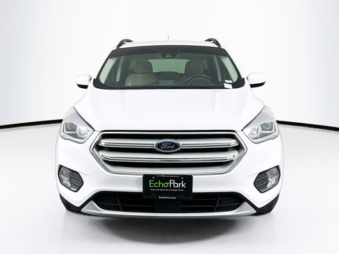 Used 2019 Ford Escape SEL image 2