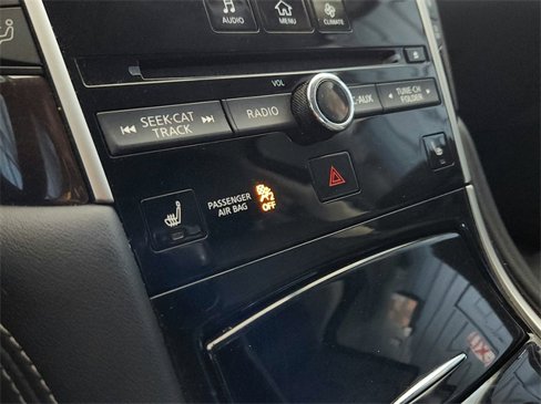 Used 2015 INFINITI Q50 Premium image 11