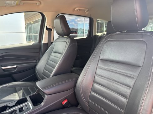 Used 2018 Ford Escape SEL image 18