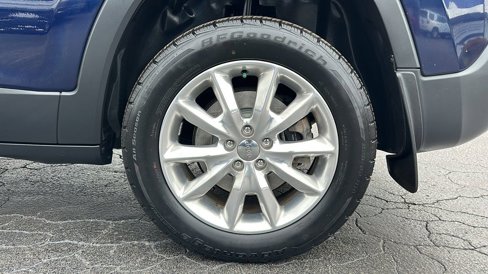 Used 2014 Jeep Cherokee Limited w/ Technology Group image 11