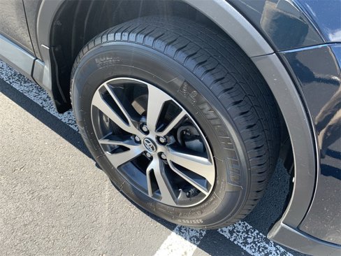 Used 2017 Toyota RAV4 XLE image 16