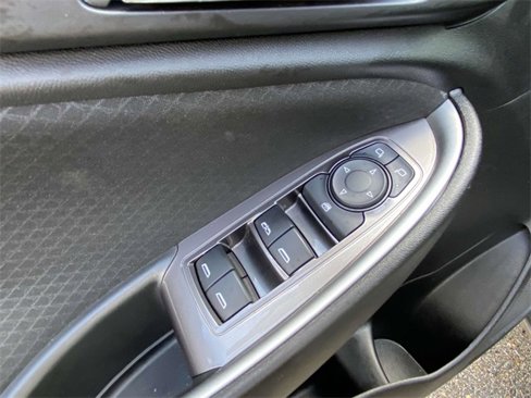 Used 2023 Chevrolet Malibu LT image 9