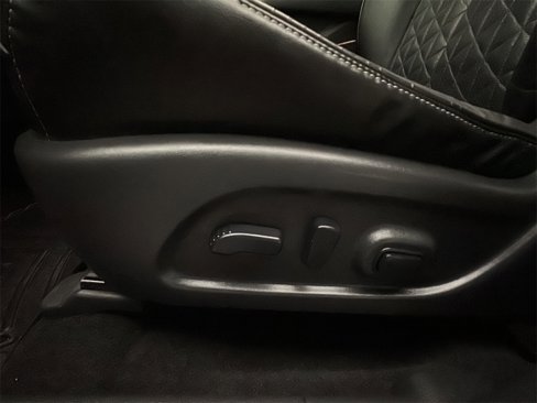 Used 2019 Nissan Murano Platinum image 10