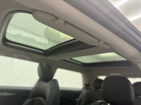 Used 2019 MINI Cooper S w/ Signature Upholstery Package image 10