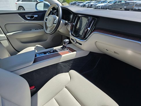 Used 2019 Volvo S60 T5 Inscription image 48